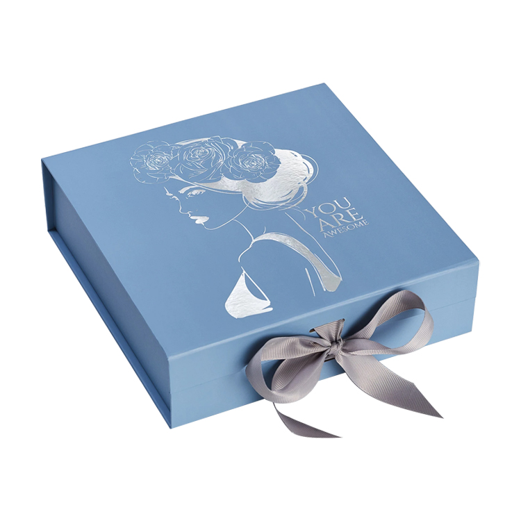 Pale Blue Large Folding Gift Box with Magnetic Closure and Silk Ribbon