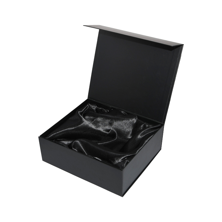 Low Priced Folding Magnetic Gift Box with Satin Lined Holder and Gold Hot Foil Stamping Logo