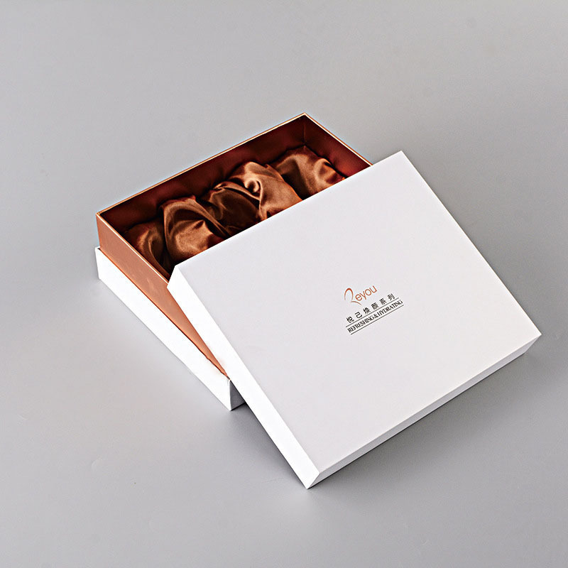 Wholesale Custom Lid And Base Gift Box With Neck Rigid Luxury Paper Cosmetic Skincare Packaging Gift Box With Satin Ribbon
